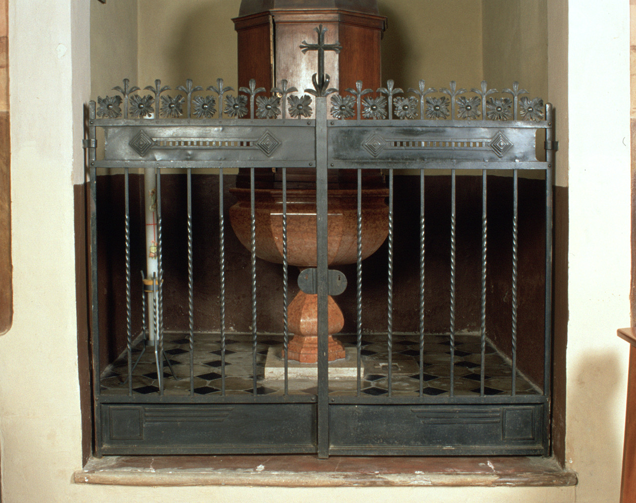 cancello - bottega ferrarese (primo quarto sec. XX)