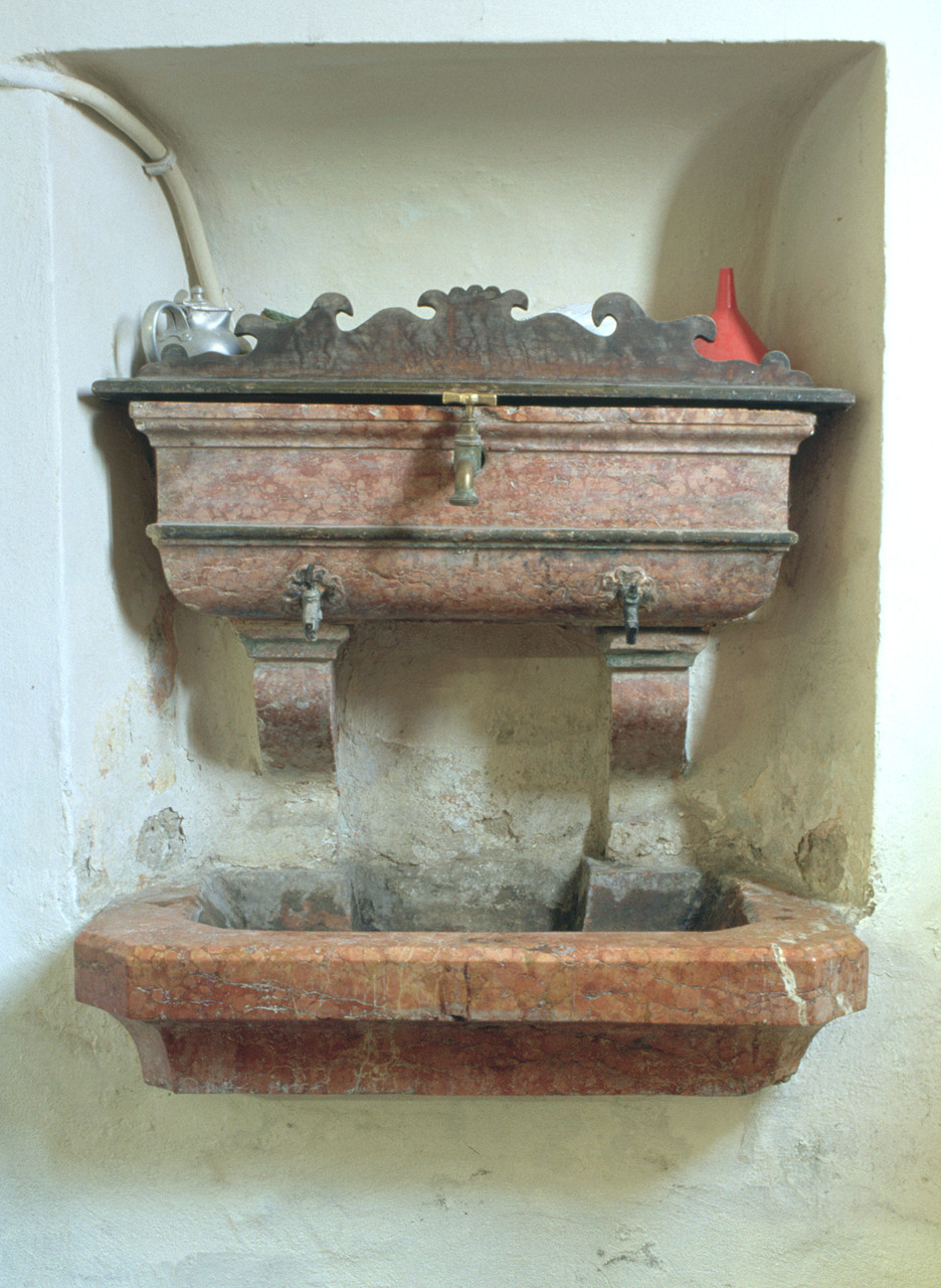 lavabo da sacrestia - bottega ferrarese (ultimo quarto sec. XVIII)