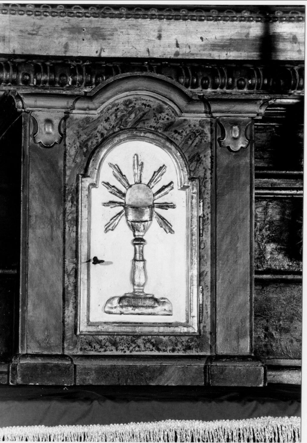 tabernacolo - a frontale architettonico - manifattura ferrarese (sec. XVII)