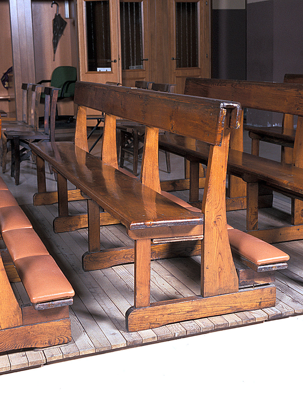 banco da chiesa, serie - bottega ferrarese (sec. XX)