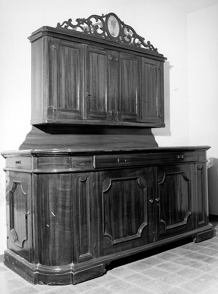 armadio da sacrestia - manifattura emiliana (sec. XVIII)