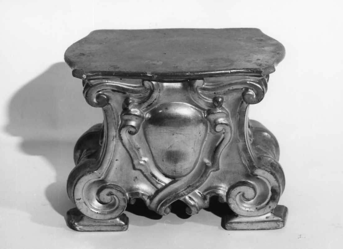 base - ambito emiliano (terzo quarto sec. XVIII)