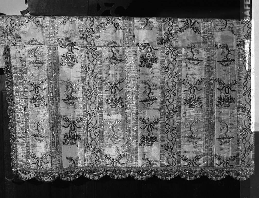 banda coprileggio, serie - manifattura napoletana (sec. XVIII)