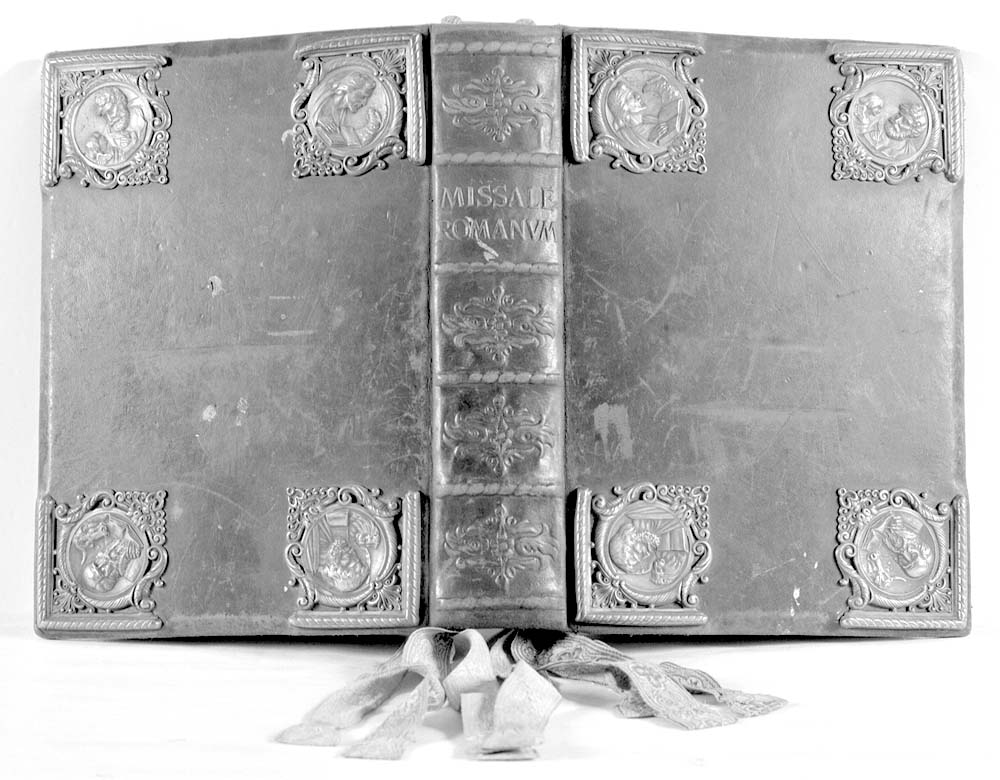 coperta di libro liturgico, opera isolata - manifattura bolognese (sec. XVIII)