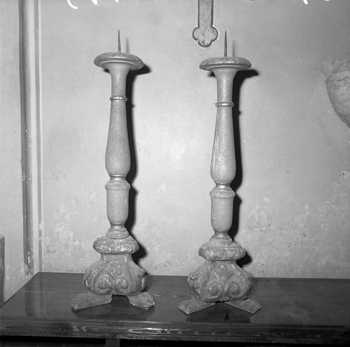 candeliere da chiesa, serie - bottega emiliano-romagnola (sec. XVIII)