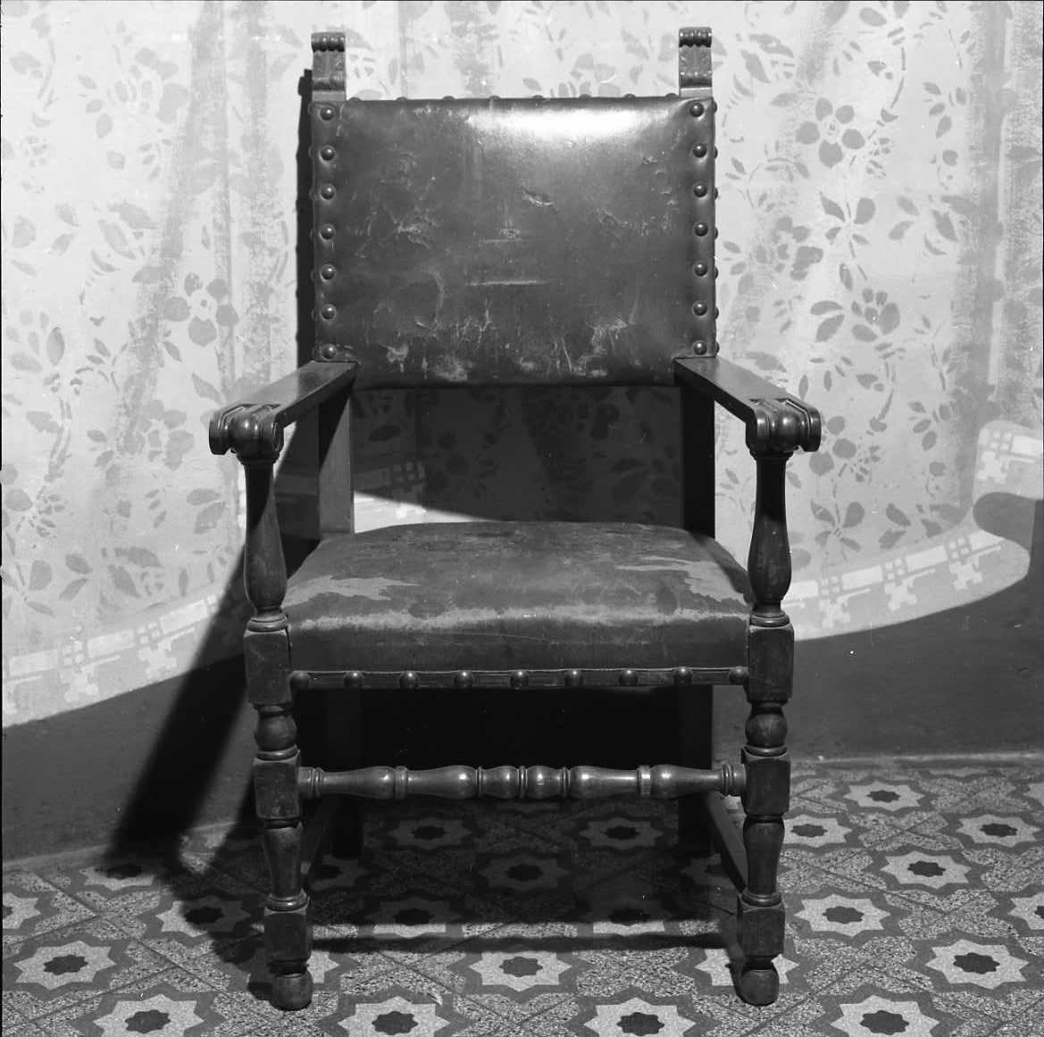 sedia - a braccioli, serie - bottega emiliano-romagnola (metà sec. XIX)