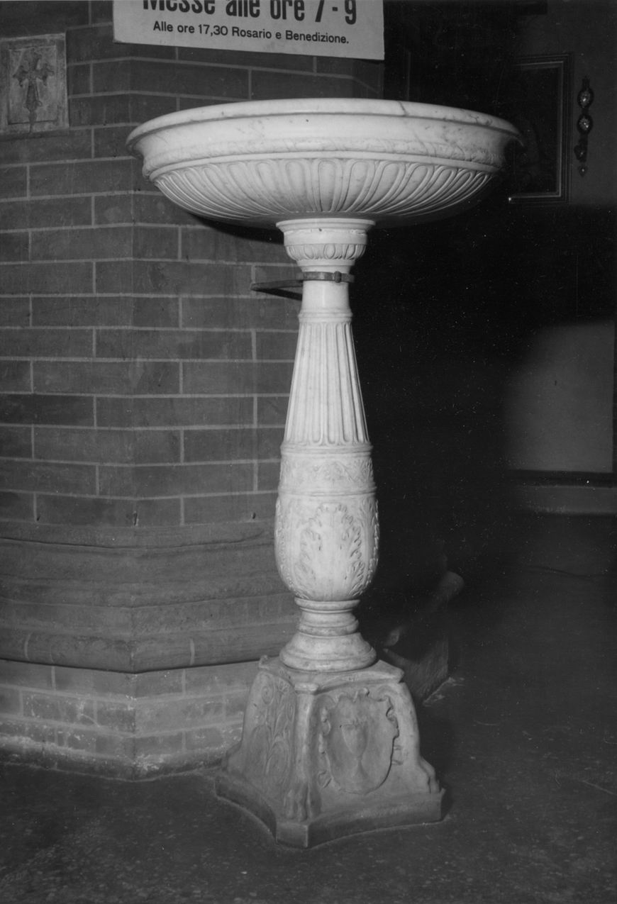 acquasantiera - manifattura emiliana (sec. XVI)