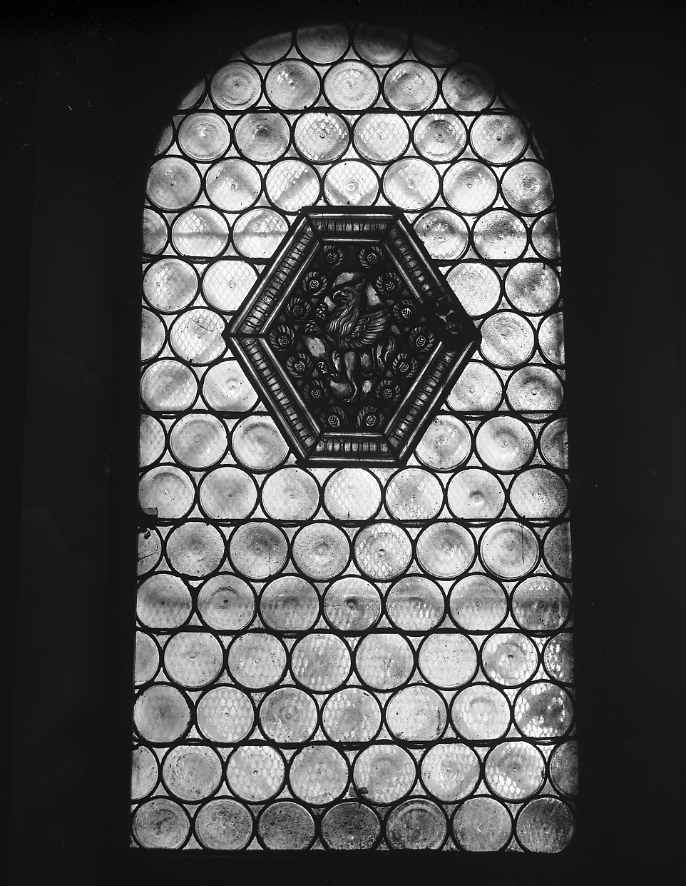 vetrata, serie di Costa Giovanni (sec. XX)