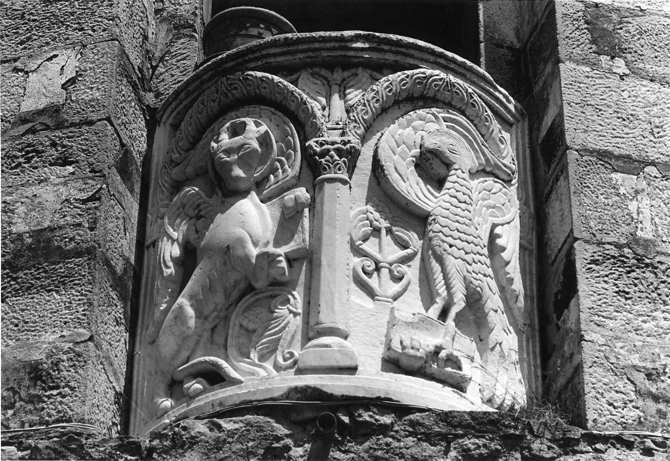 simboli degli evangelisti (parapetto) - bottega emiliana (seconda metà sec. XIX)