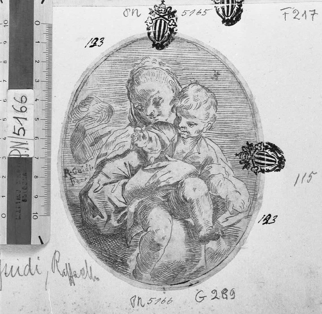 La Vergine col Bambino (stampa) di Guidi Raffaello (secc. XVI/ XVII)