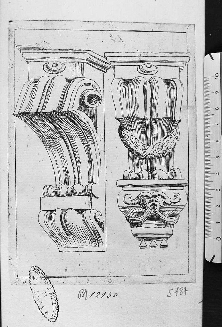 Due capitelli, quello a destra con festone (stampa) di Santi Domenico detto Mengazzino (sec. XVII)