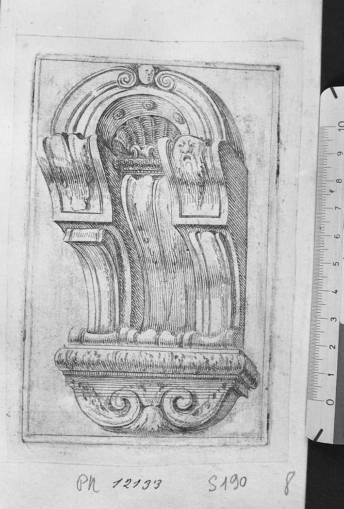 Un capitello terminante in alto a semicircolo (stampa) di Santi Domenico detto Mengazzino (sec. XVII)