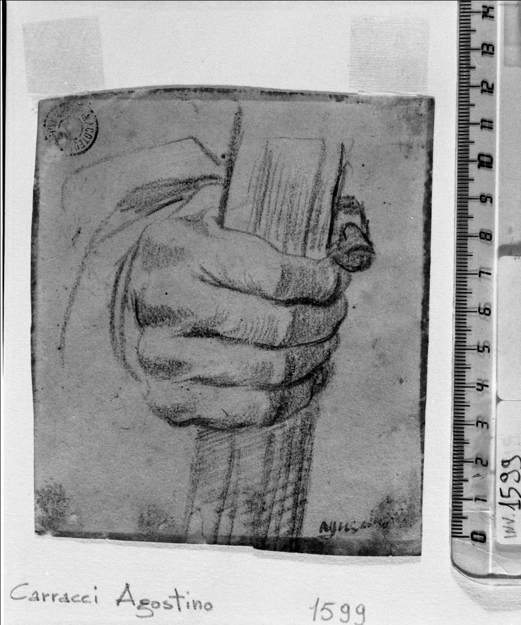 studio di mano che impugna un cero/ schizzo di testa vista da tergo (disegno, elemento d'insieme) di Carracci Agostino (attribuito) (sec. XVI)