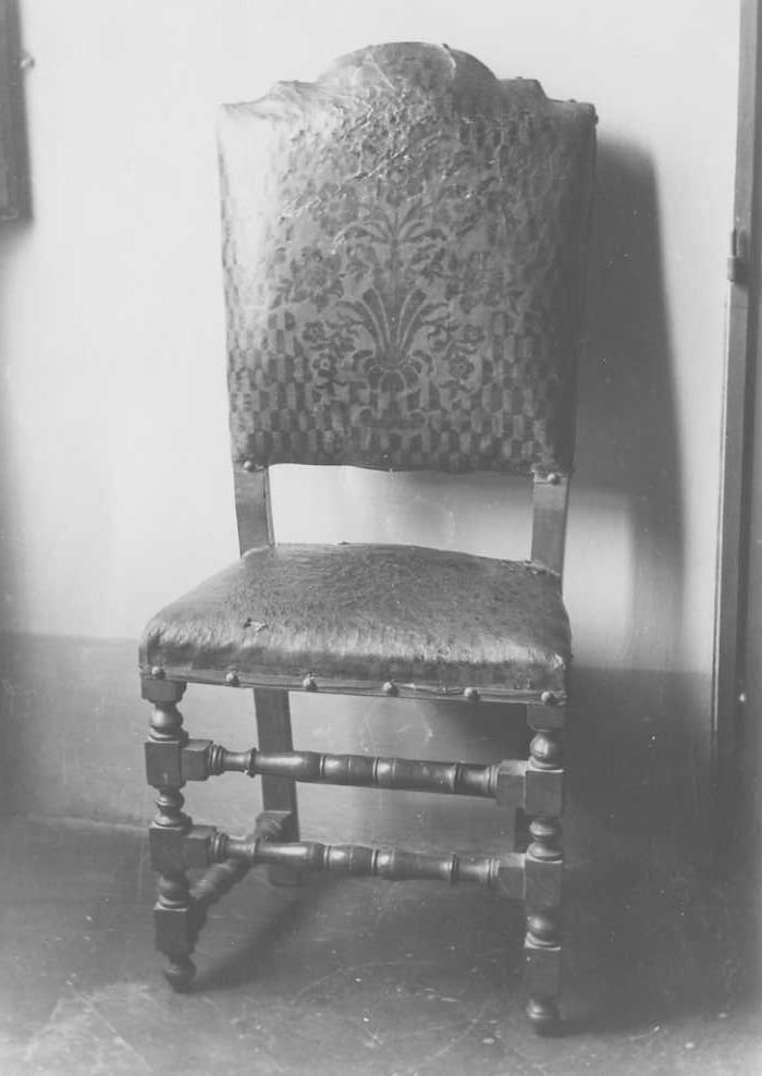 Seggiolina romagnola del 1600/ Santarcangelo di Romagna/ Casa Nadiani/ Via massari 1 (positivo) di Anonimo - ambito romagnolo (XX)