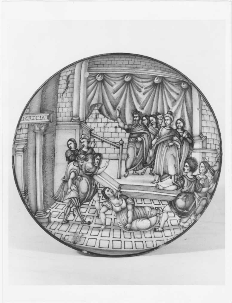 Scuola Faentina/ Piatto in ceramica con La morte di Lucrezia/ Museo Civico/ Bologna (positivo) di Anonimo - Scuola Faentina (XIX/ XX)