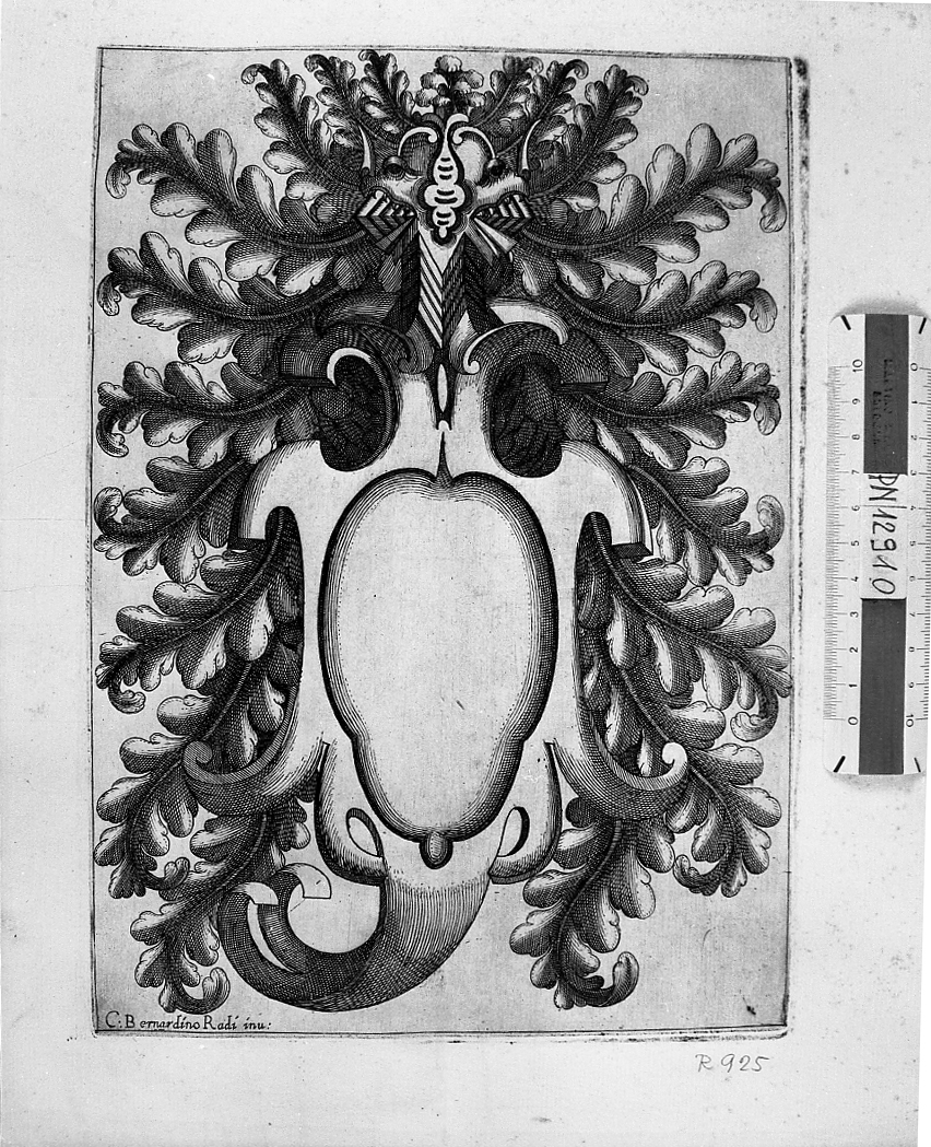 Scudetto per stemma ornato a fogliame con elmi a visiera, stemma (stampa smarginata) di Radi Bernardino (sec. XVII)