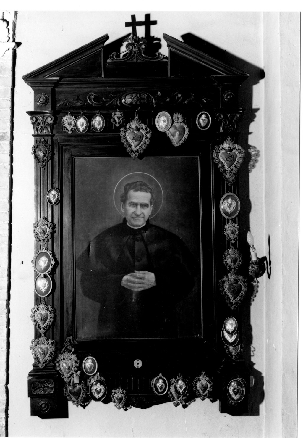 cornice - manifattura ferrarese (primo quarto sec. XX)