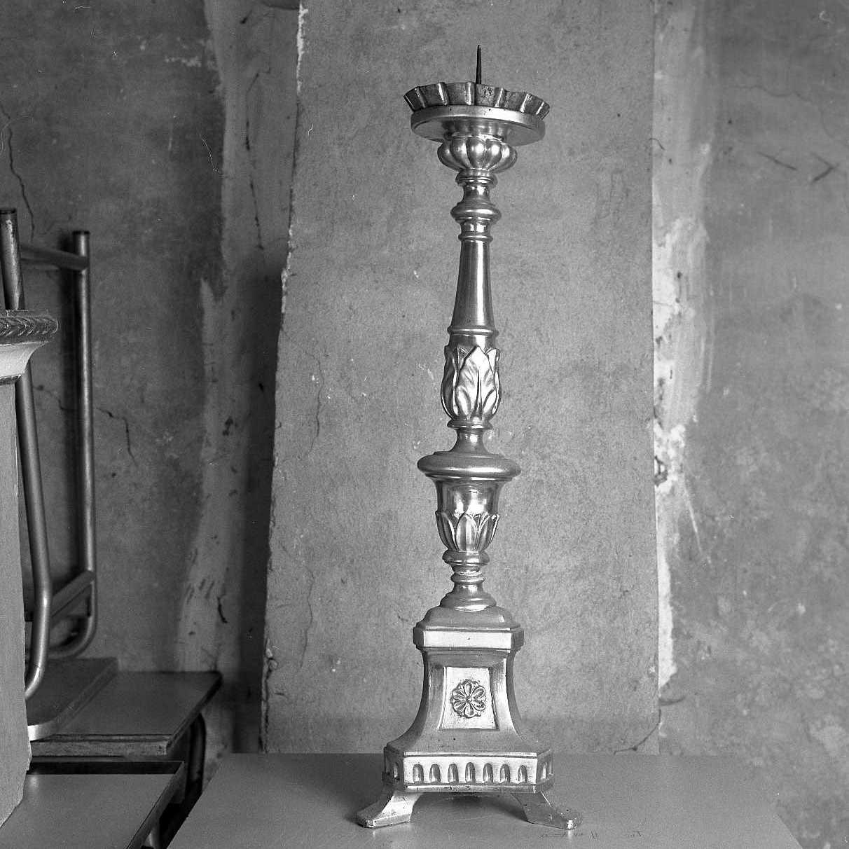 candeliere da chiesa, serie - bottega emiliano-romagnola (sec. XIX)