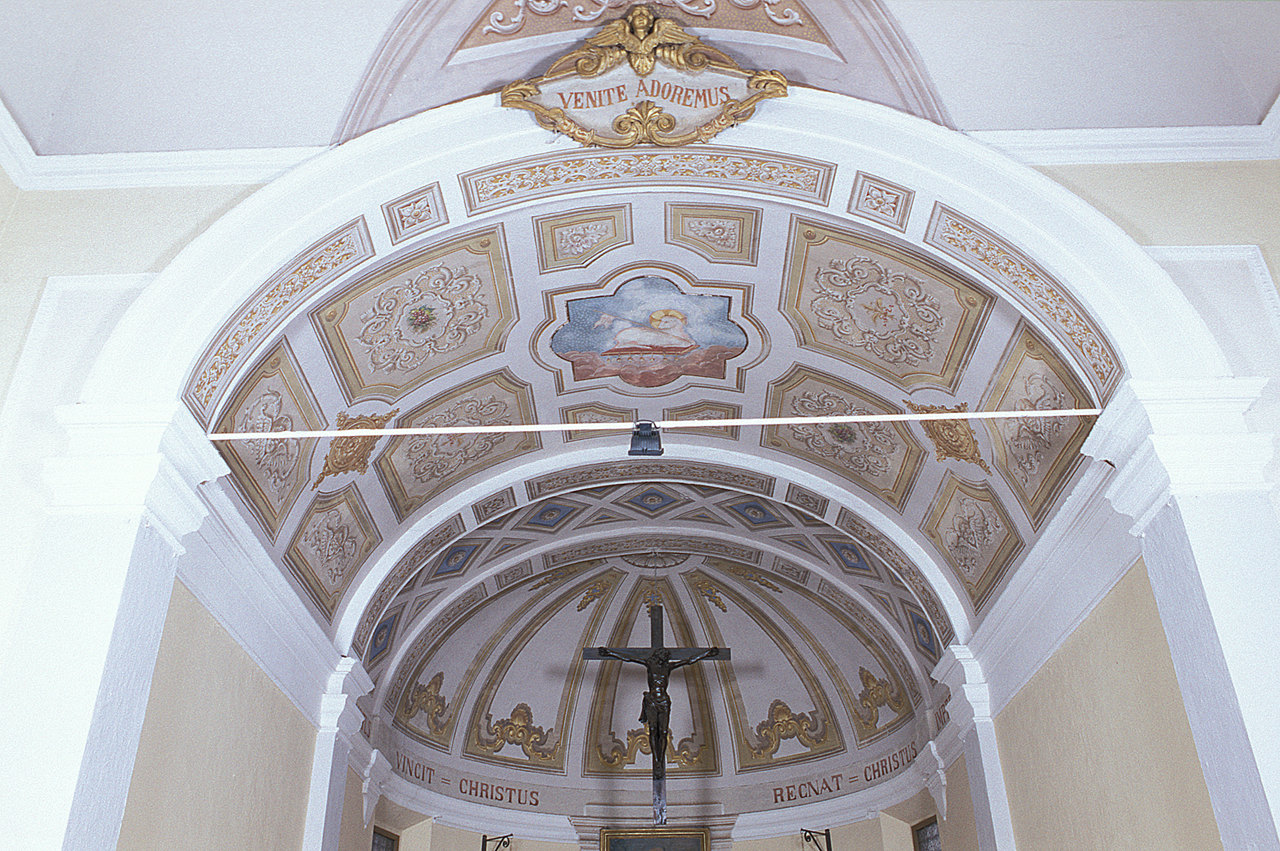 motivo decorativo architettonico; motivi eucaristici e cristologici; San Giacomo in gloria, motivi decorativi architettonici (decorazione pittorica) - ambito ferrarese (prima metà sec. XX)