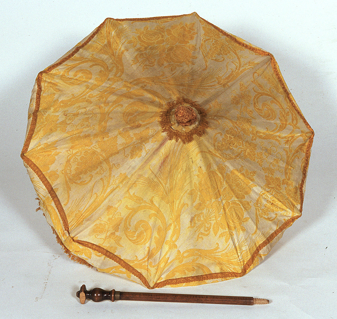 ombrellino processionale - manifattura italiana (ultimo quarto sec. XIX)