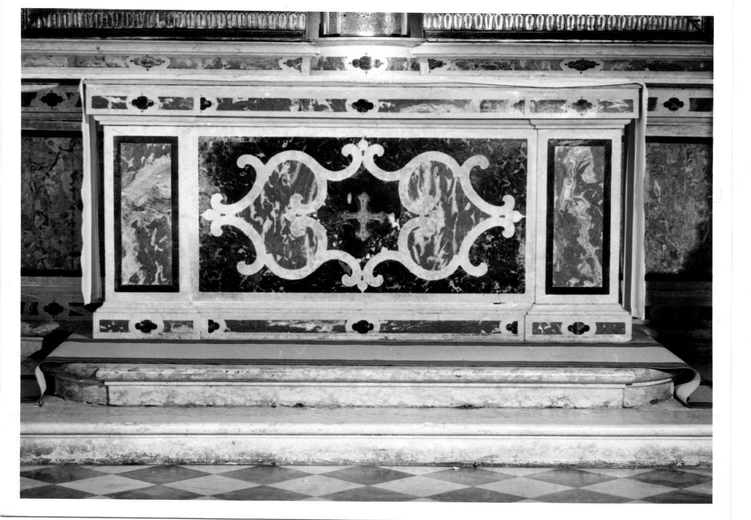 altare - ambito ferrarese (sec. XIX)