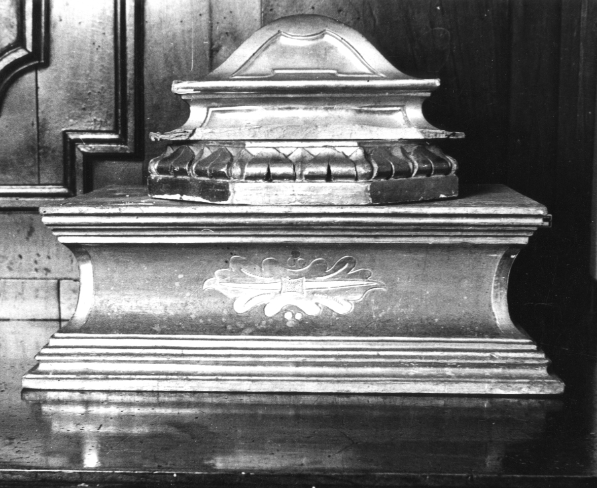 piedistallo - produzione bolognese (sec. XVII, sec. XVIII)