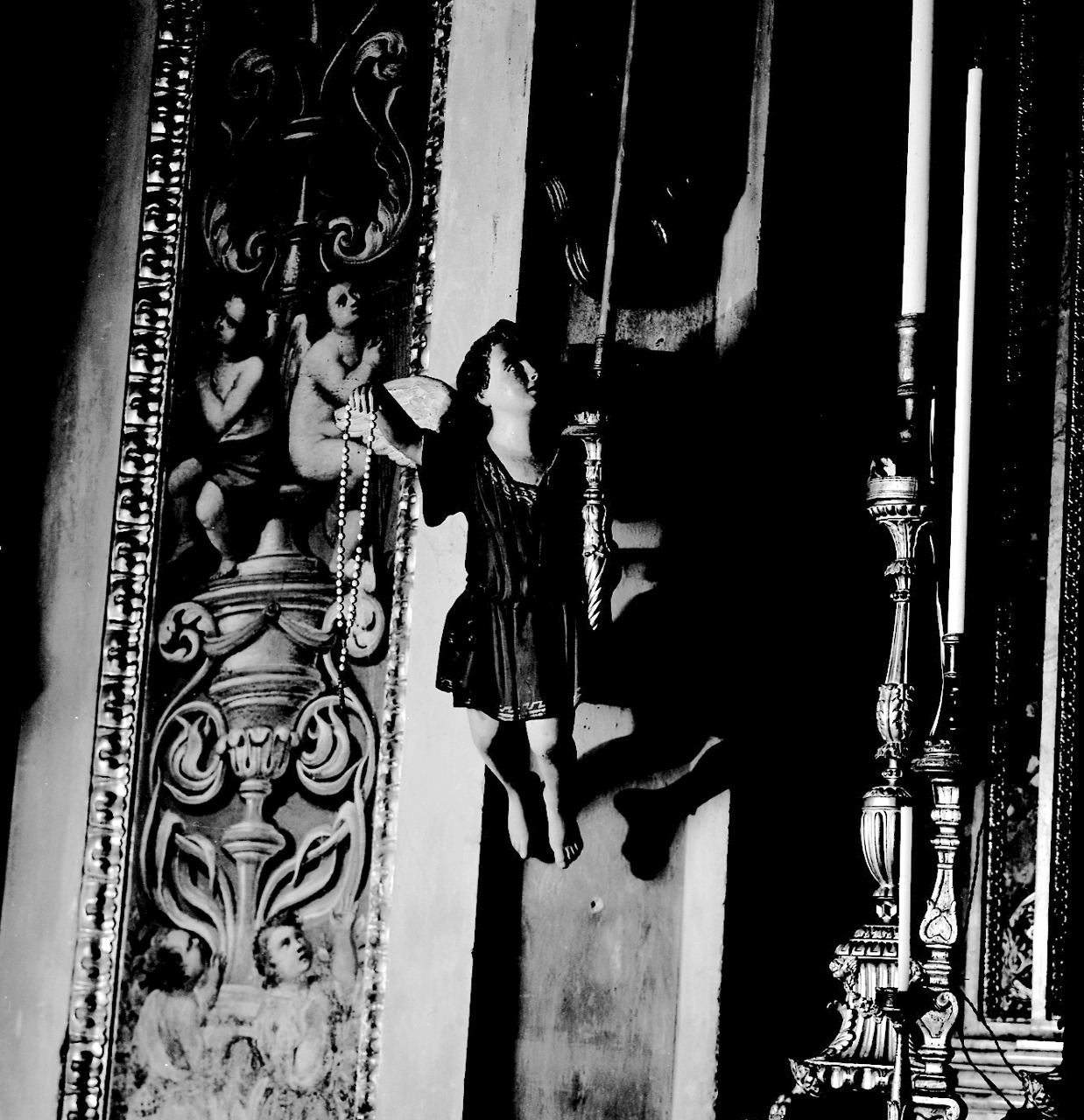 Angelo reggicandelabro (candelabro - a statua) - ambito emiliano (secc. XVIII/ XIX)