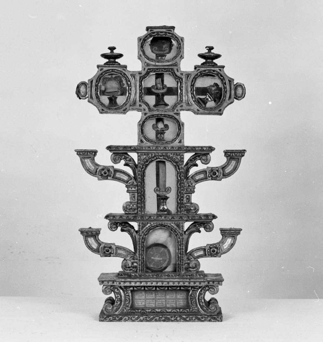 reliquiario - a croce, serie - manifattura emiliana (sec. XVII)