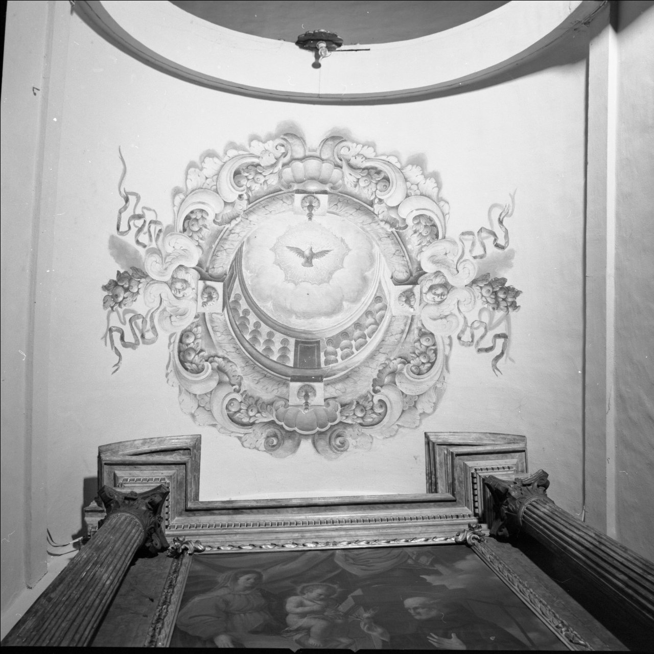 Colomba dello Spirito Santo e cherubini (dipinto murale, elemento d'insieme) di Menegatti Giuseppe (sec. XVII)