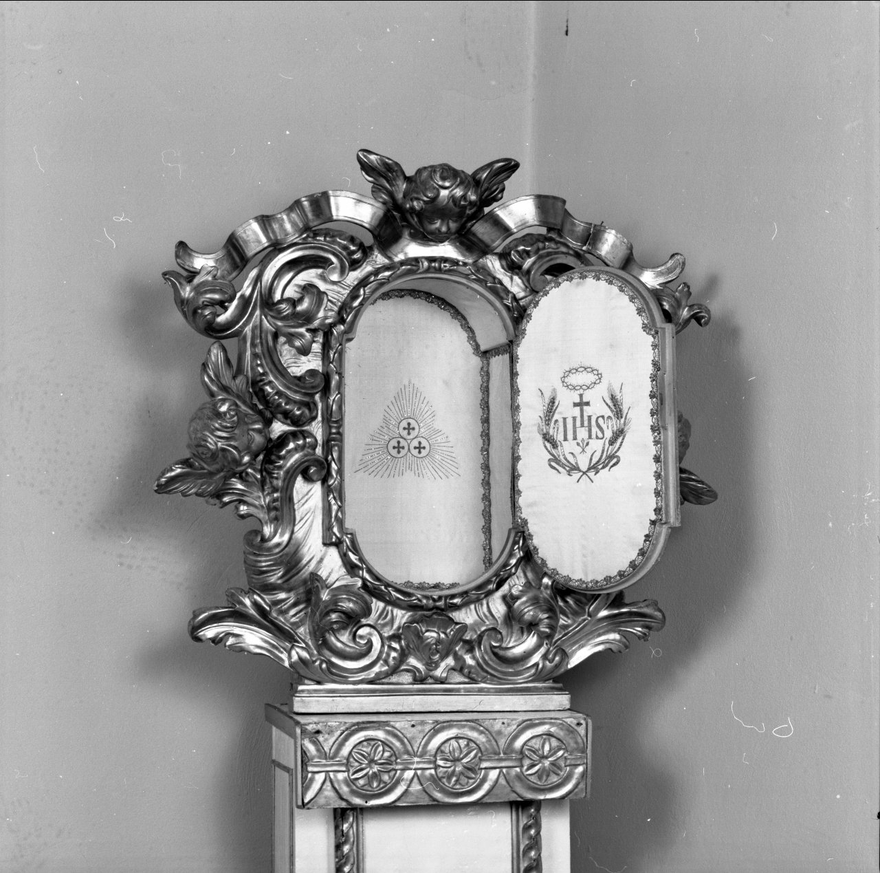 sportello di tabernacolo, elemento d'insieme - manifattura ferrarese (sec. XIX)