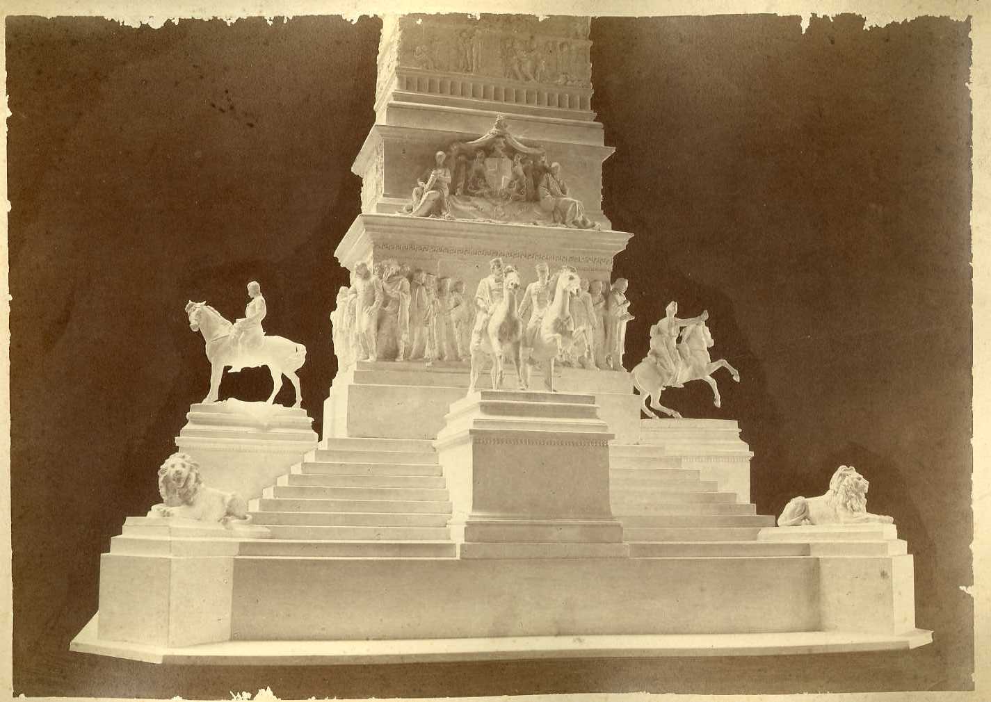 Monumento - Bozzetti - Sculture (positivo) di Anonimo (XIX)
