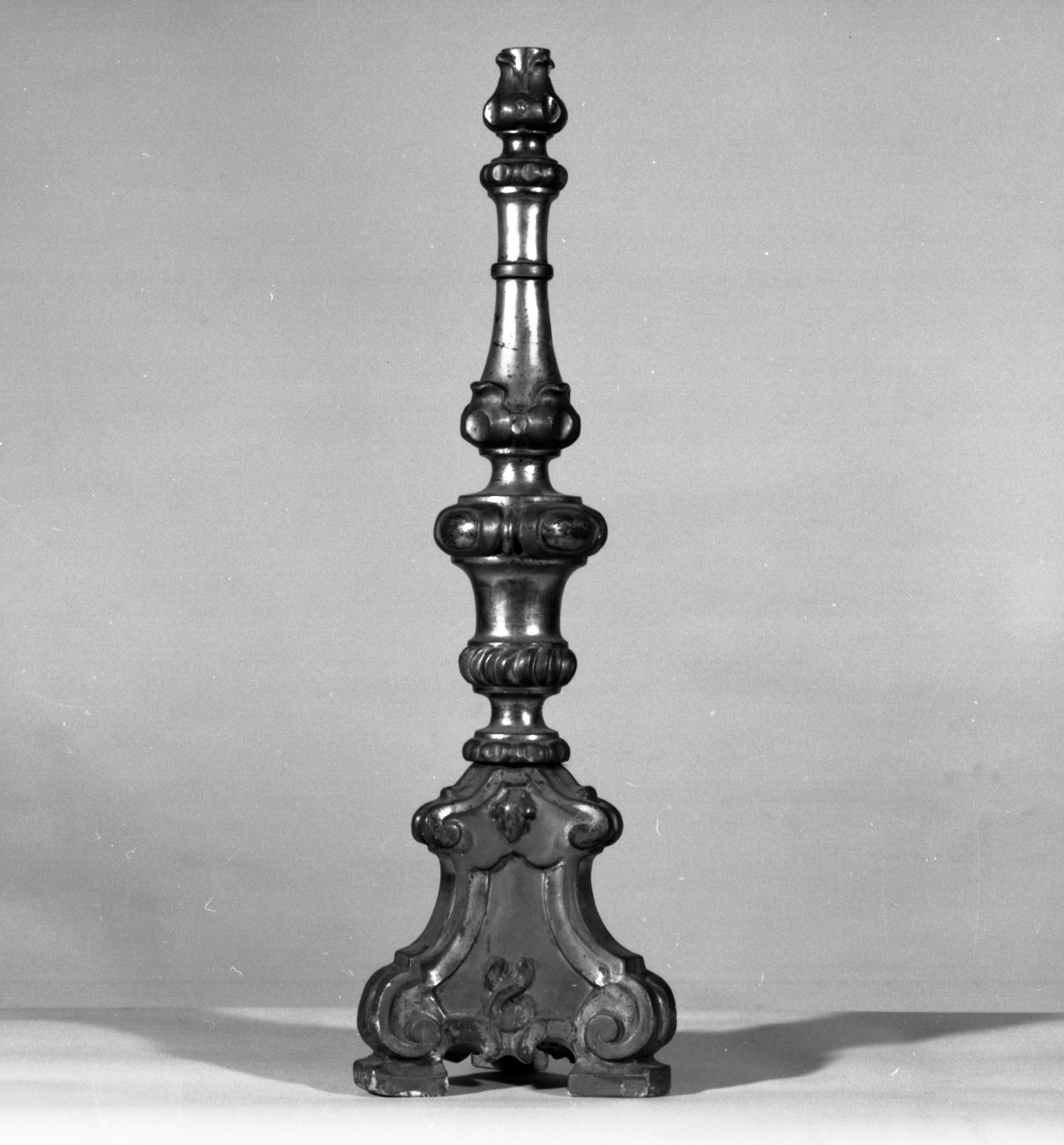 candeliere d'altare - bottega emiliano-romagnola (sec. XVIII)