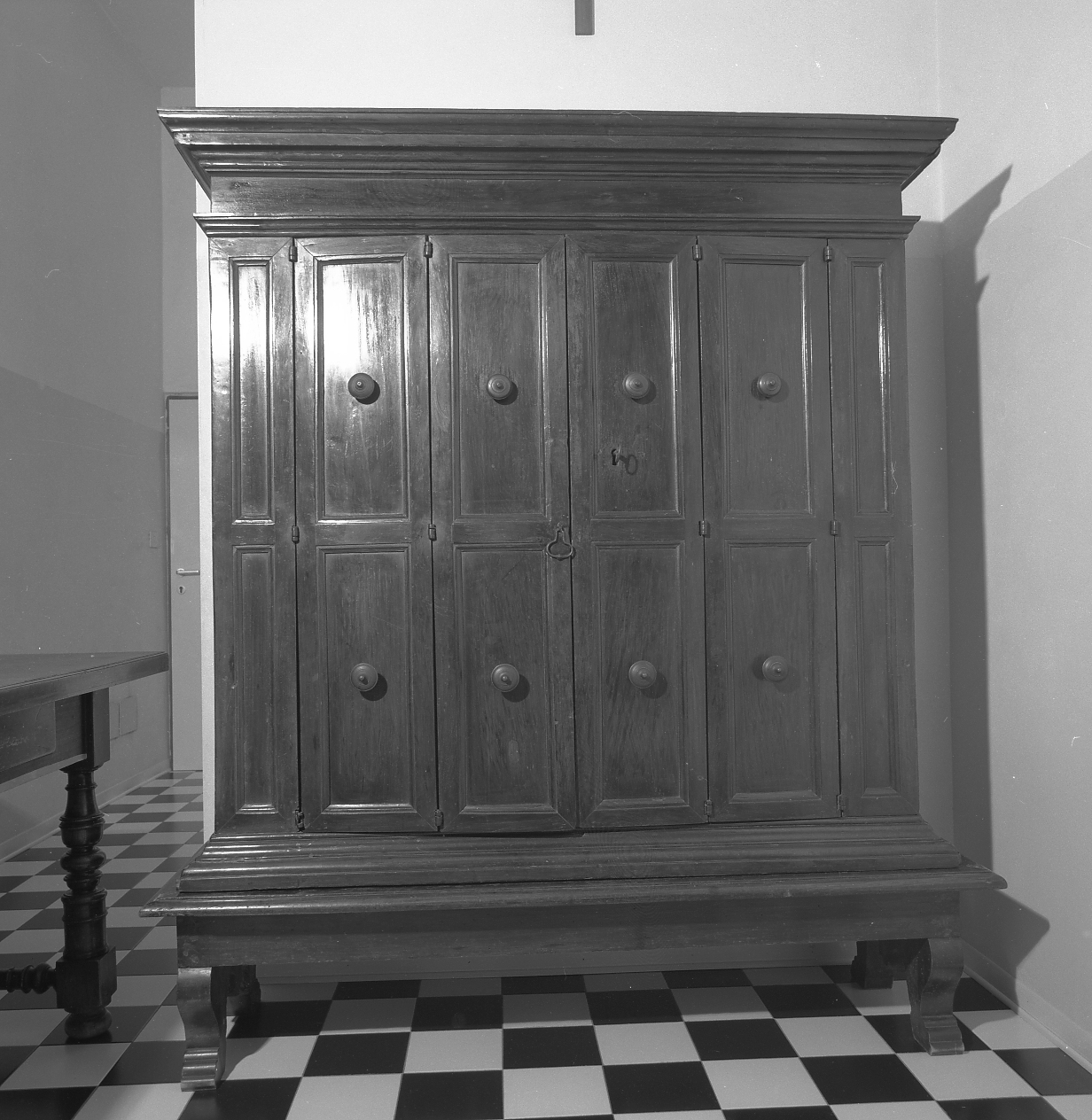 mobile - bottega emiliana (prima metà sec. XVII)