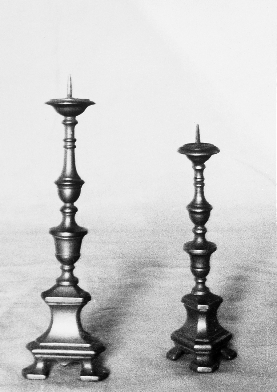 candeliere da chiesa, serie - bottega bolognese (sec. XVIII)