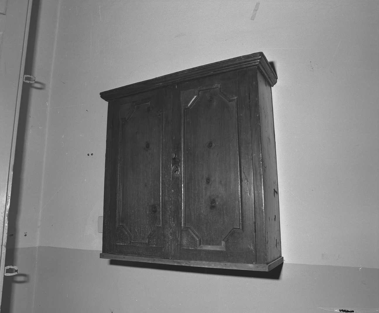 credenzina - bottega bolognese (sec. XIX)