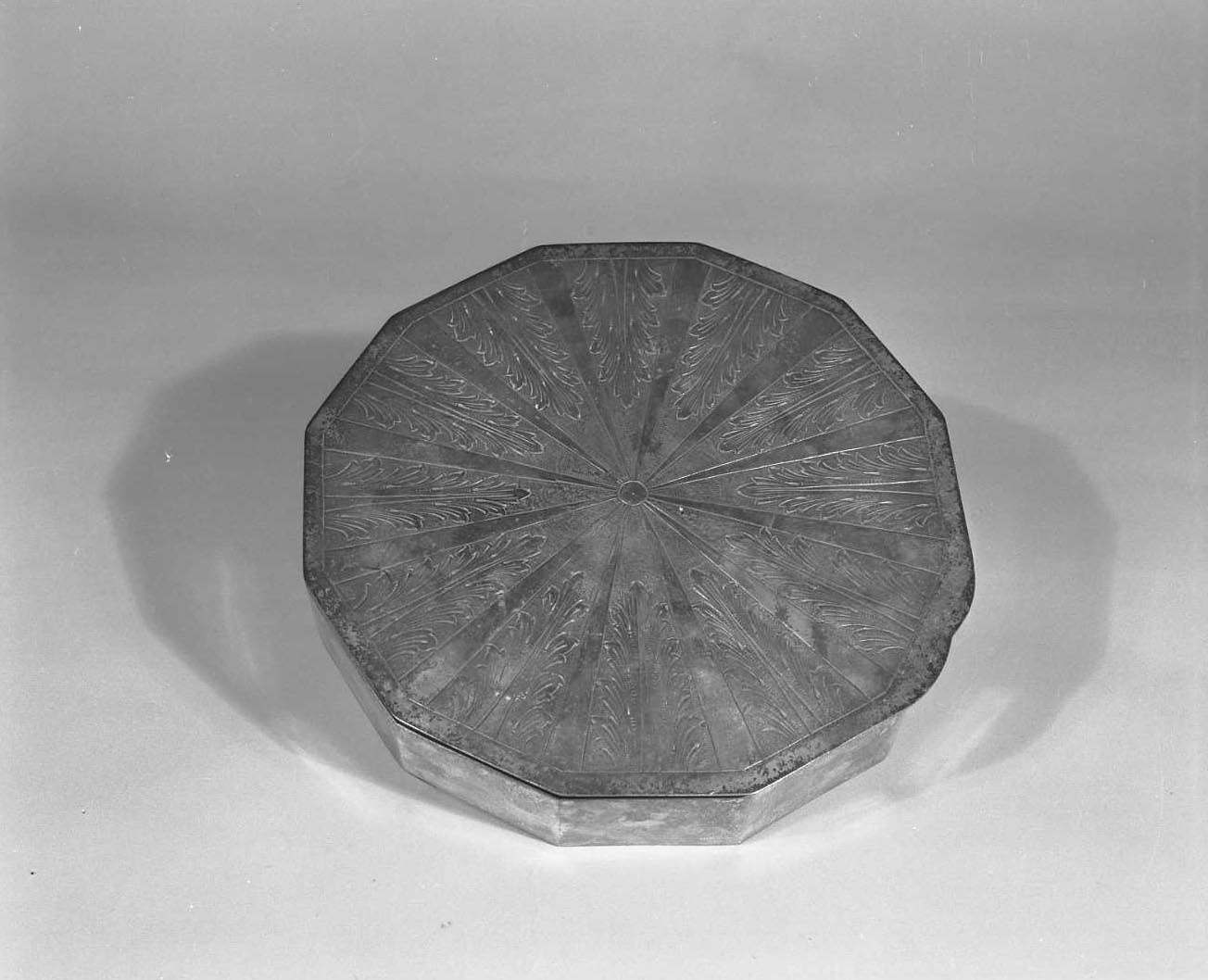 scatola - bottega bolognese (sec. XX)