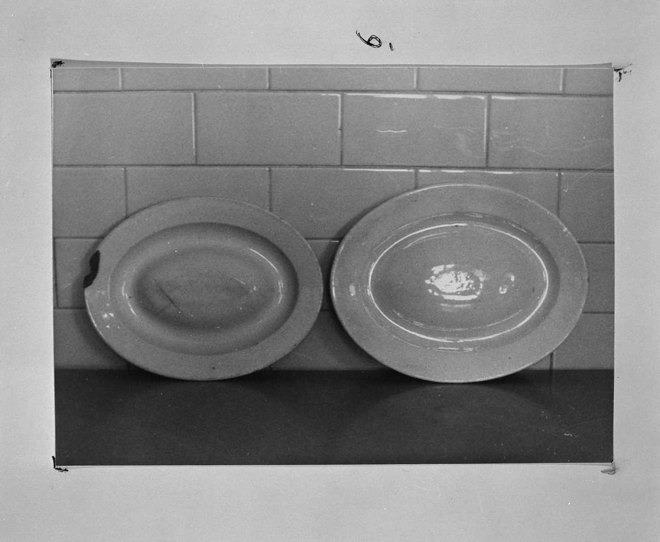 piatto - produzione europea (sec. XIX)