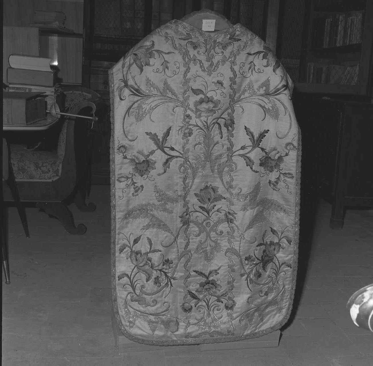 paramento liturgico - manifattura emiliana (?) (sec. XVIII)