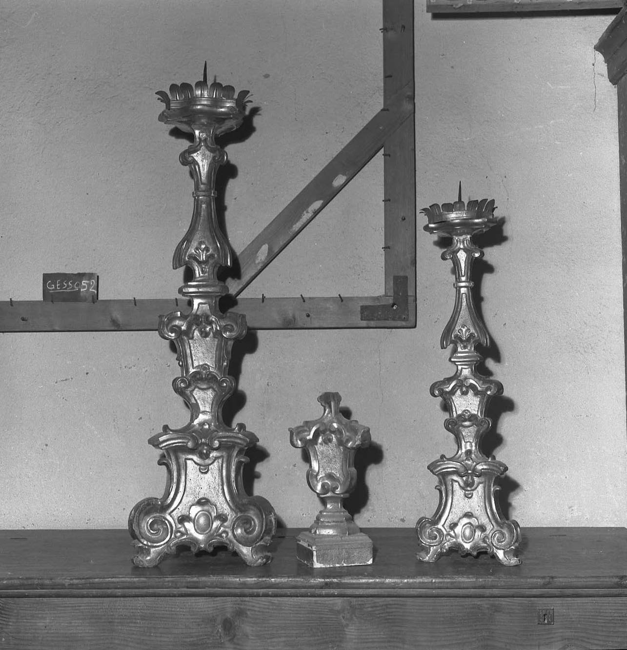 candeliere da chiesa - bottega italiana (seconda metà sec. XVIII)