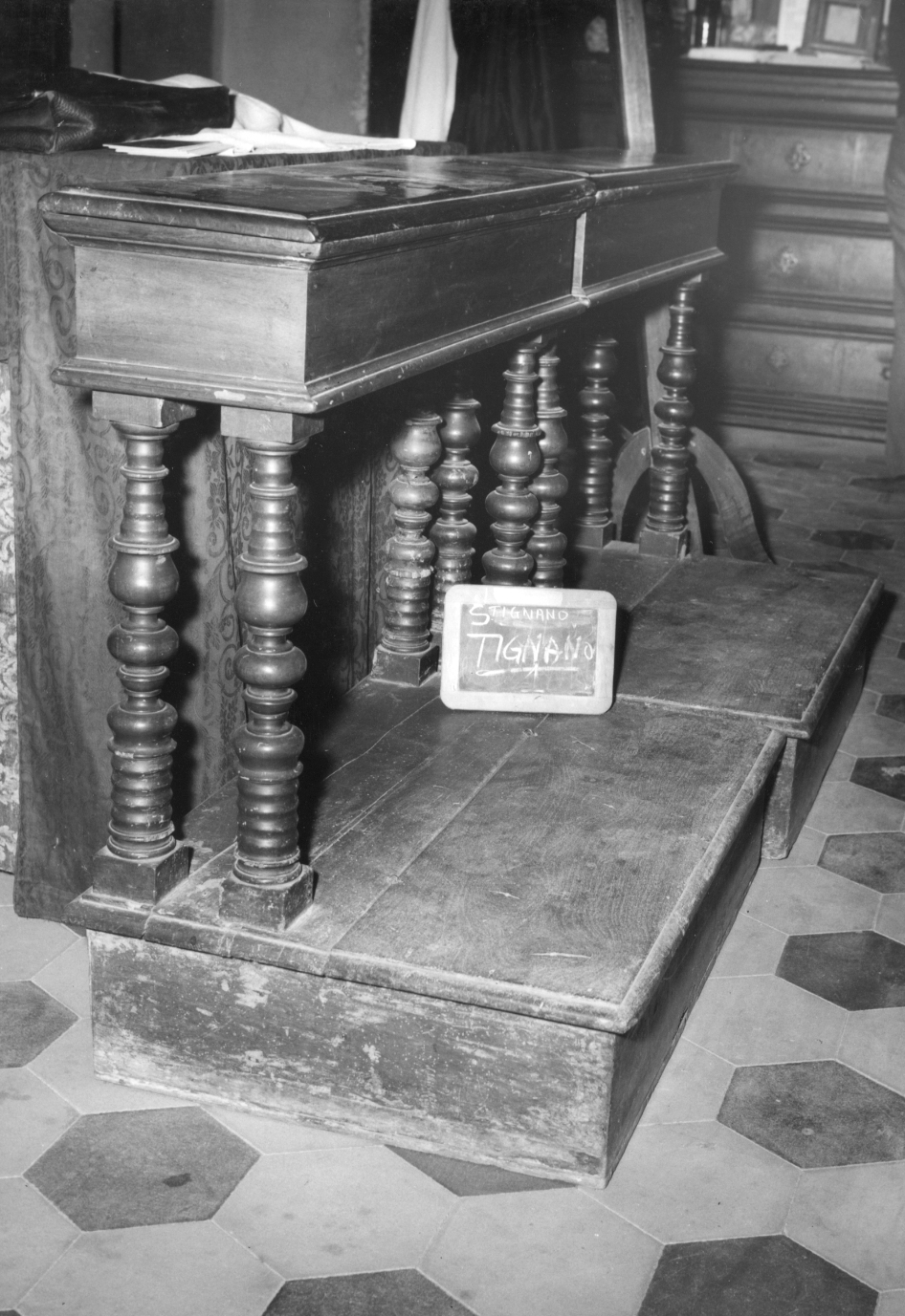 inginocchiatoio - bottega emiliana (sec. XIX)