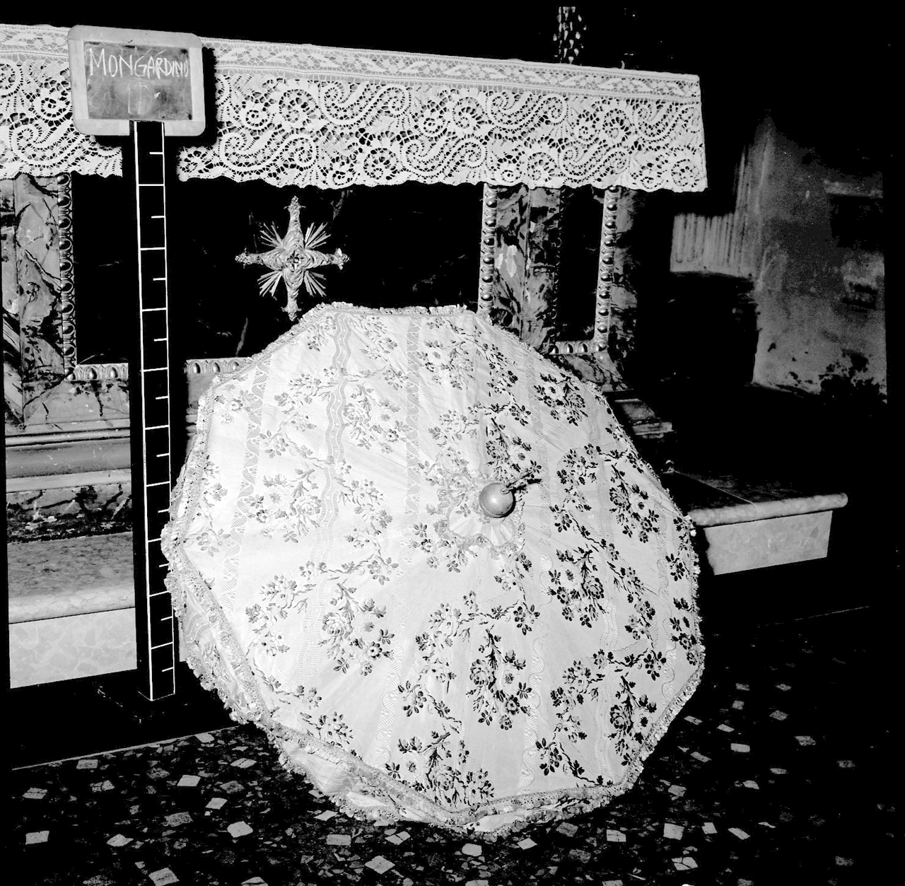 ombrellino processionale - bottega bolognese (sec. XIX)