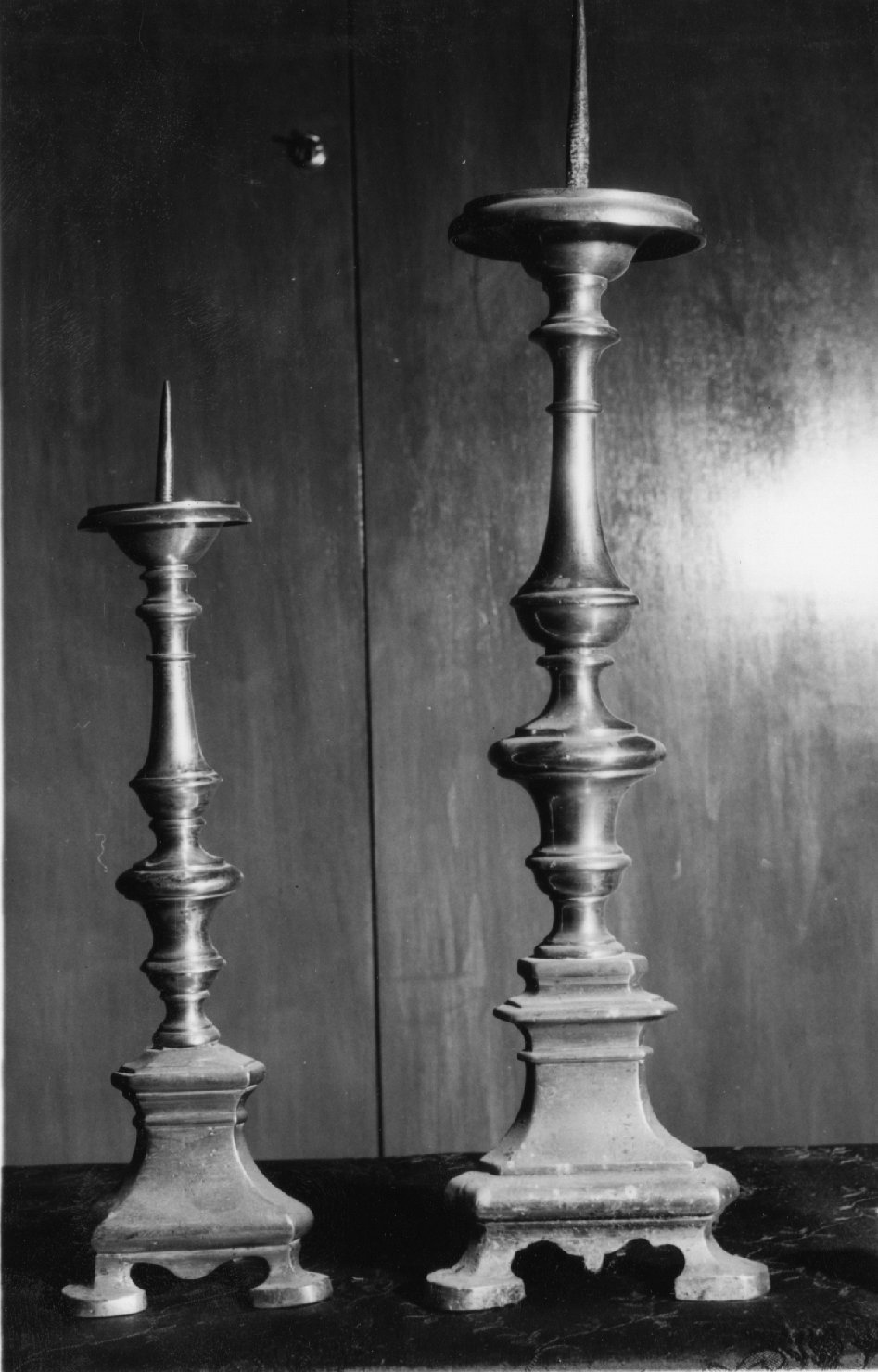 candeliere, serie - bottega emiliano-romagnola (sec. XIX)