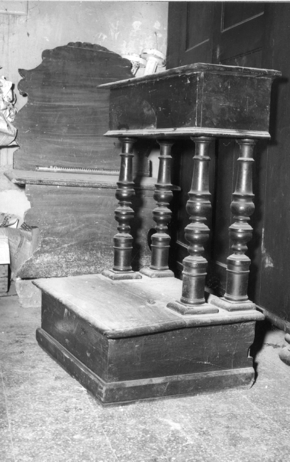 inginocchiatoio - bottega emiliano-romagnola (sec. XVIII)