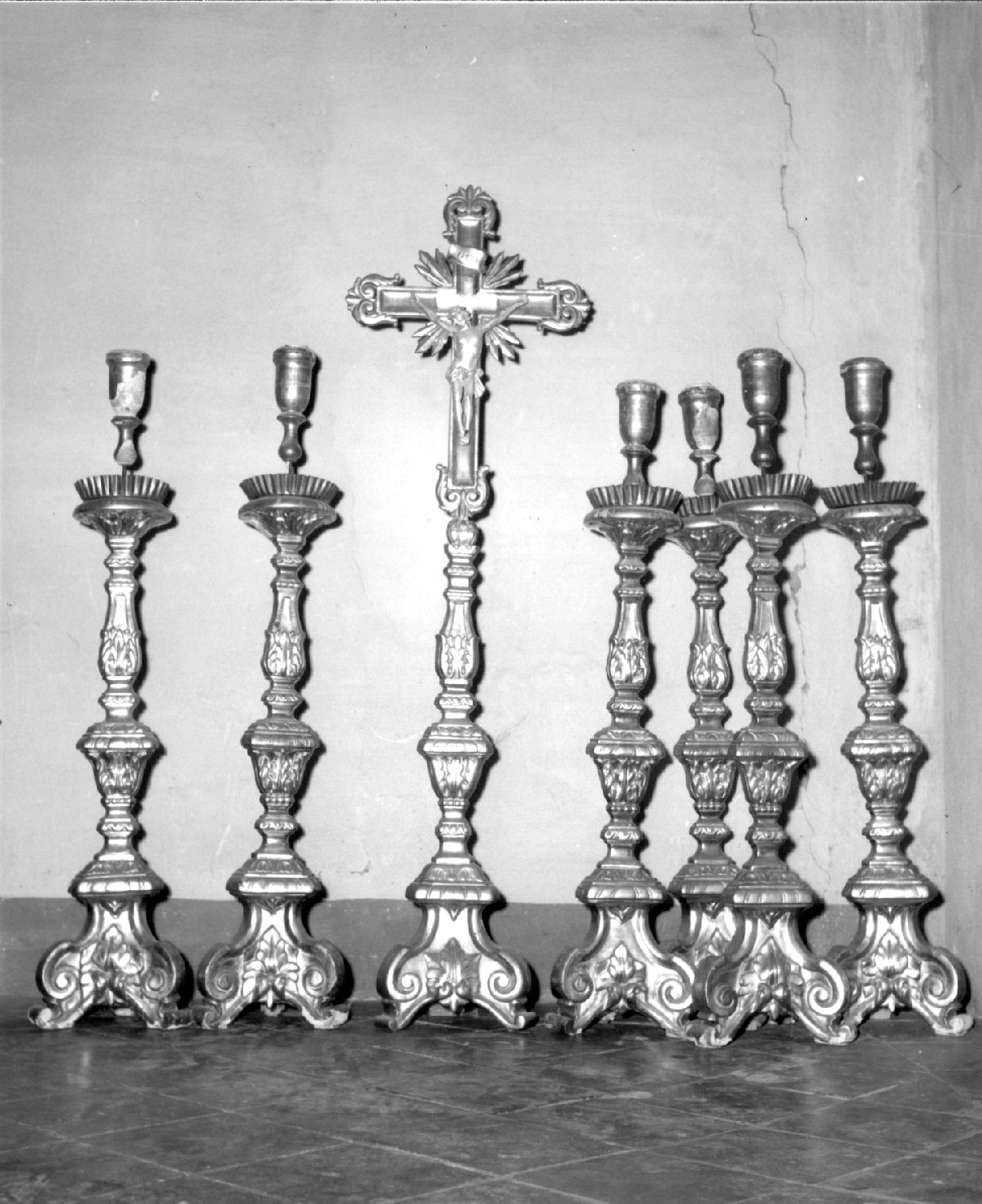 candeliere, elemento d'insieme - bottega emiliano-romagnola (sec. XVIII)