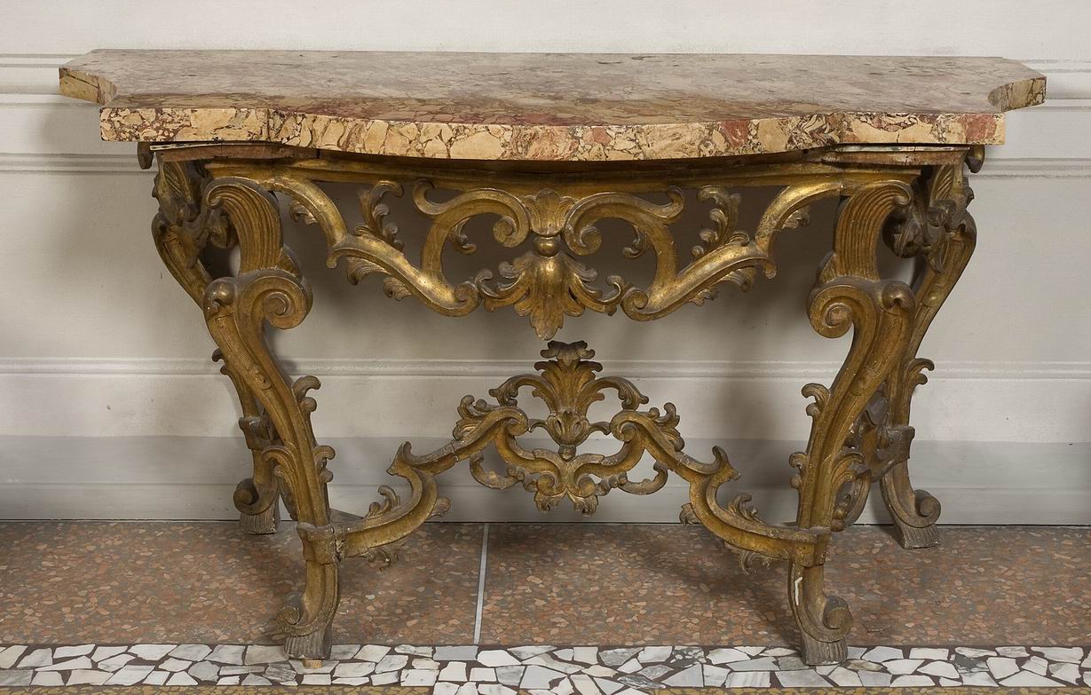 console - bottega italiana (sec. XVIII)