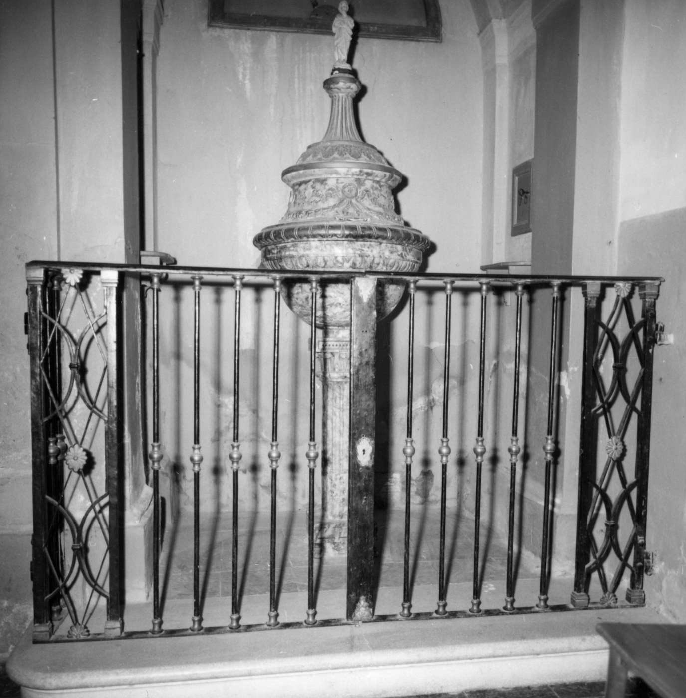 balaustrata di cappella - bottega italiana (secc. XIX/ XX)