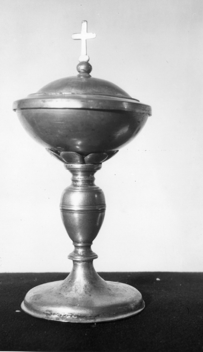 pisside - bottega emiliana (sec. XVI)