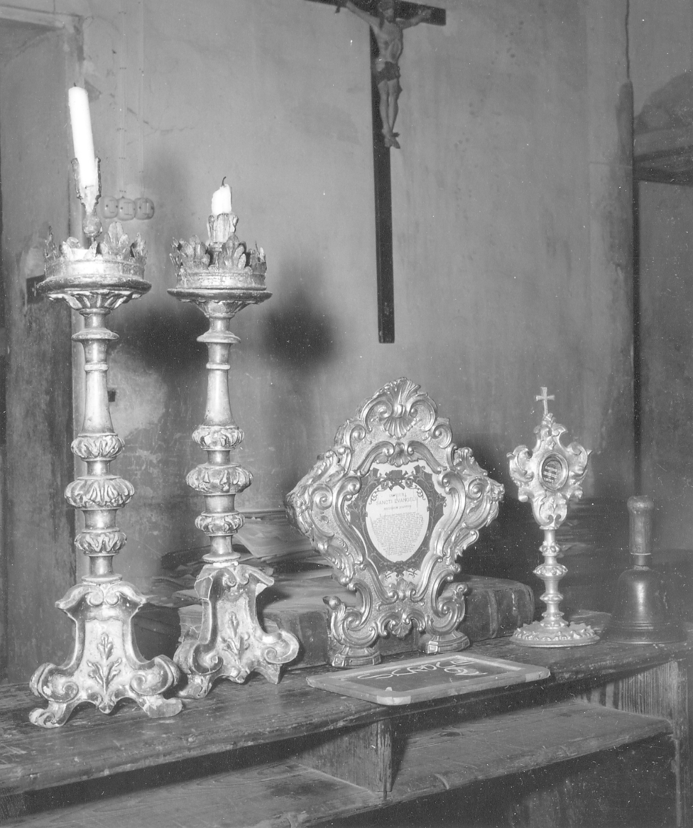 candeliere da chiesa, serie - bottega italiana (sec. XVIII)