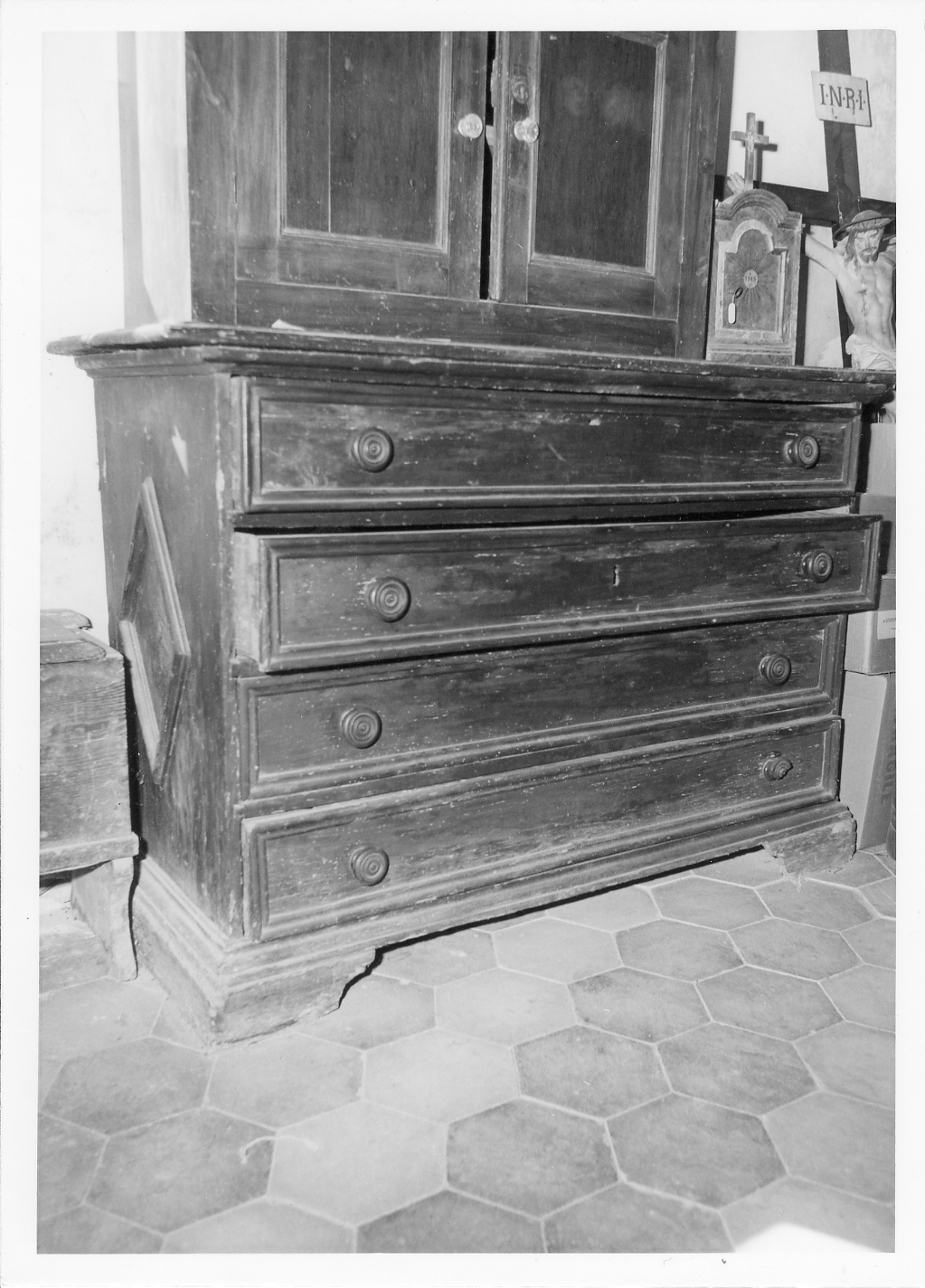 cassettone - bottega bolognese (sec. XVII)