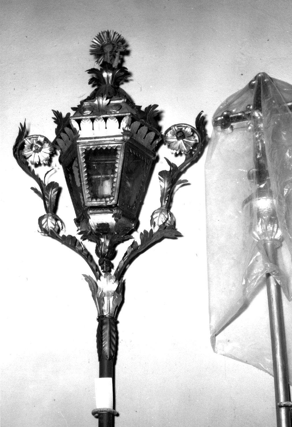 lanterna processionale, serie - bottega imolese (sec. XIX)